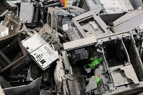 株洲回收旧汽车电池-正规公司上门回收电动车电池